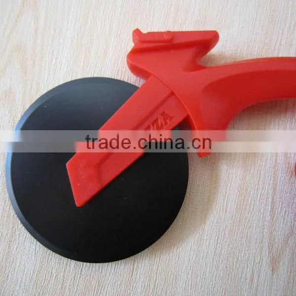 2015 Fashion Bicycle Pizza Knife With Colorful Blade
