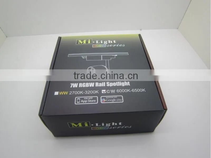 2.4G Smart 7W RGBW tracking led light
