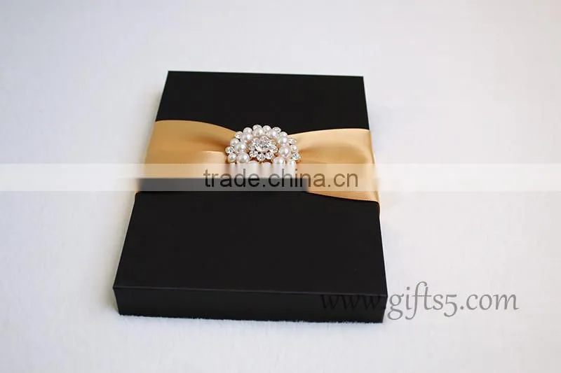 Customized Made-In-China Luxury Ribbon Wedding Invitation Box For Gift