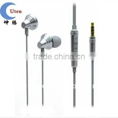 costumed silicone earphone case