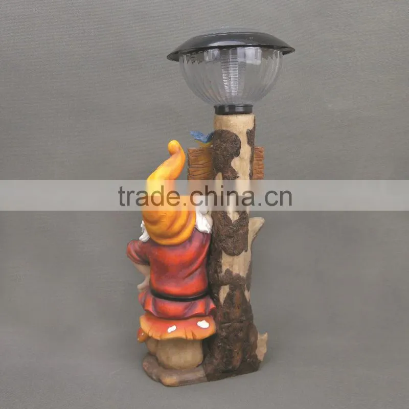 Custom lovely LED resin gnome solar garden light,garden gnomes for garden decoration