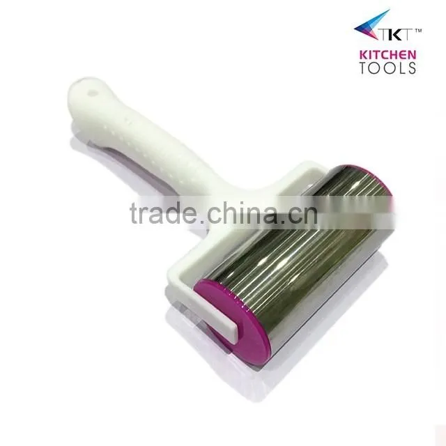 Plastic Brushes Bread Cookies Cutter Baking Dough Roller Kitchen Craft Tool,rolling pin,Plastic rolling pin