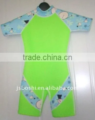 Neoprene surfing wetsuit