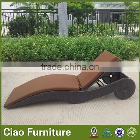 modern design outdoor furniture synthetic rattan chaise lounge with wheel