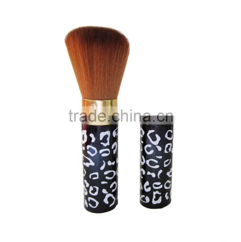 Fashionable Retractable Powder Brush