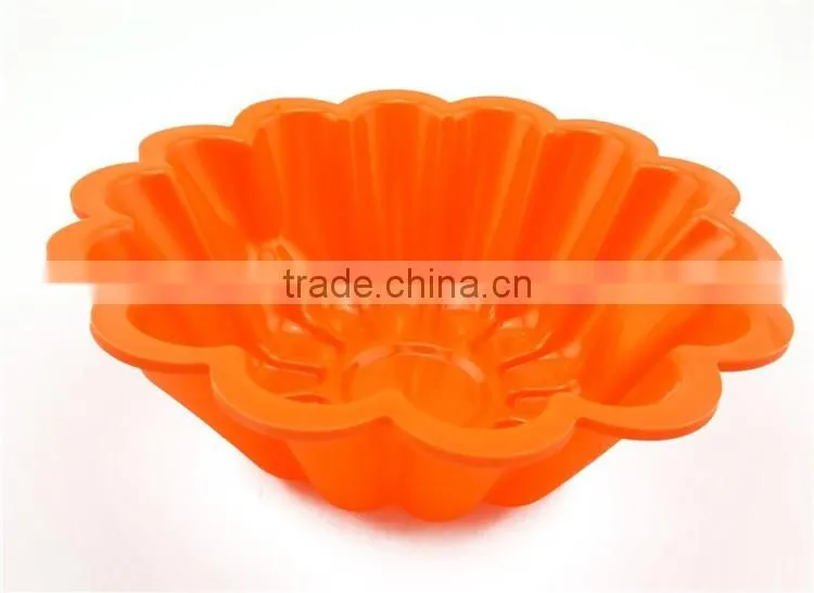 Flower shaped cake baking pan