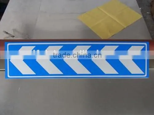 First Class Road Safety Traffic Signs