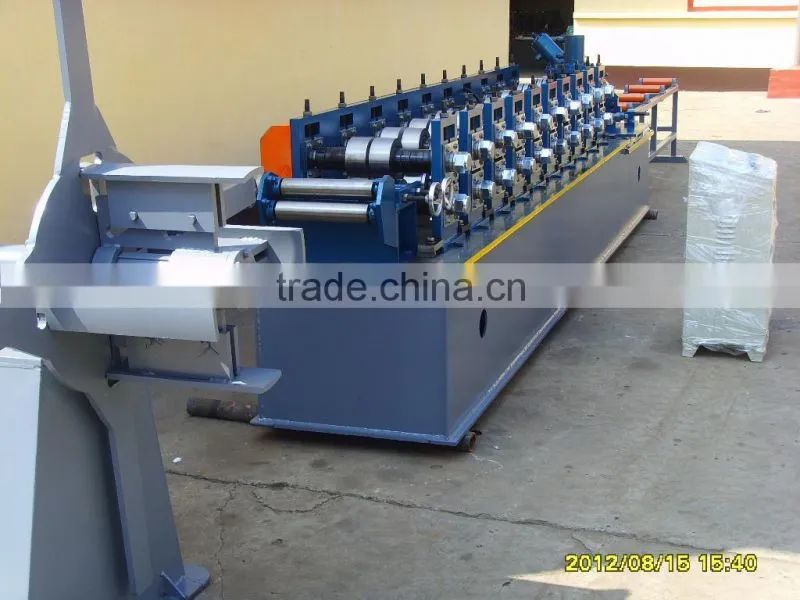 Main tee roll forming machine