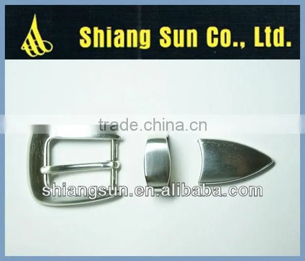 silver belt buckle