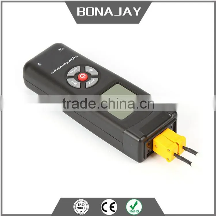 Digital Thermometer with two Type K thermocouples input