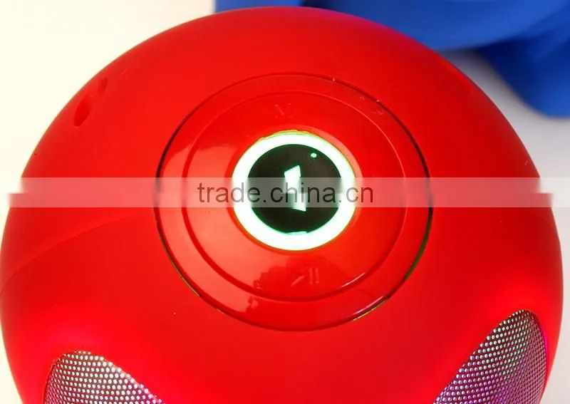 Perfect sound shenzhen cartoon bluetooth speaker with flashing light