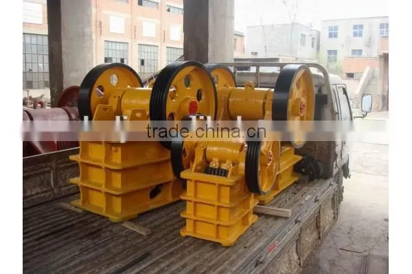 Diesel engine portable small jaw crusher PE150*250&PE250*400