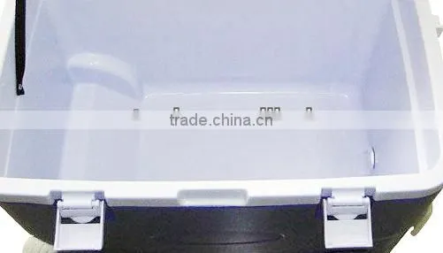 46L Pulling Cooler Box Insulated Plastic Ice Box with Side Handle and Small Wheel
