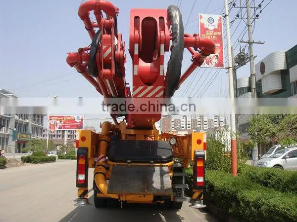 Daimler 8x4 concrete pump truck