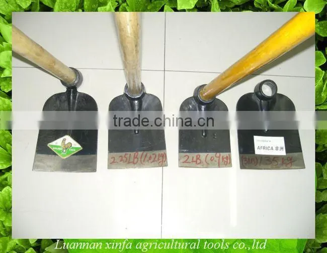 garden hoe with handle