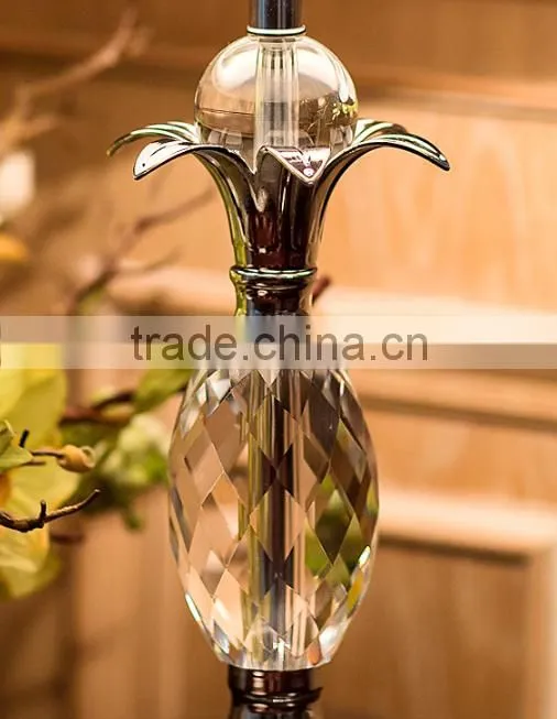 Concise design clear K9 crystal lamp body metal bottom table lamp