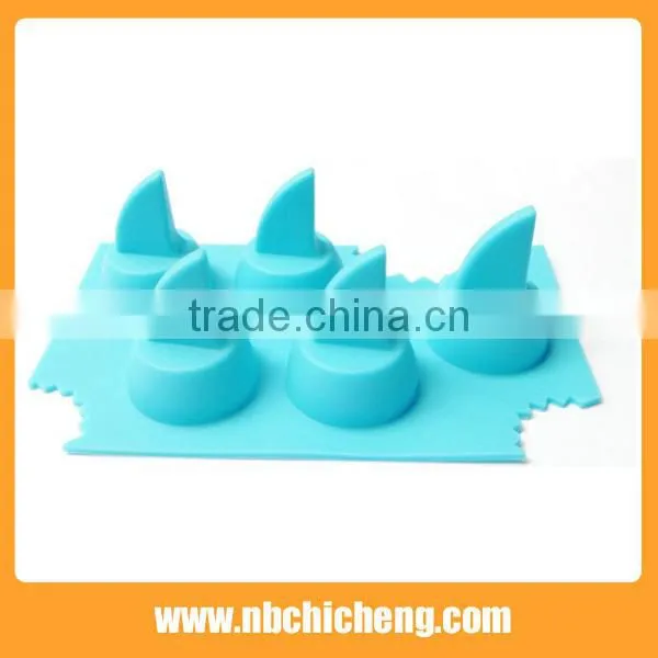 Lovely Shark Fin Ice Cube Tray 4-tray Eco-friendly Silicone Ice Mould