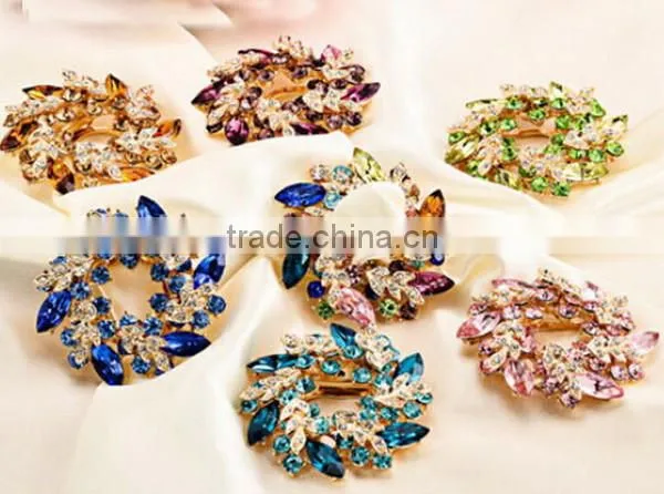 2015 fashion high quanlity crystal chinese redbud flower for elegant lady brooch