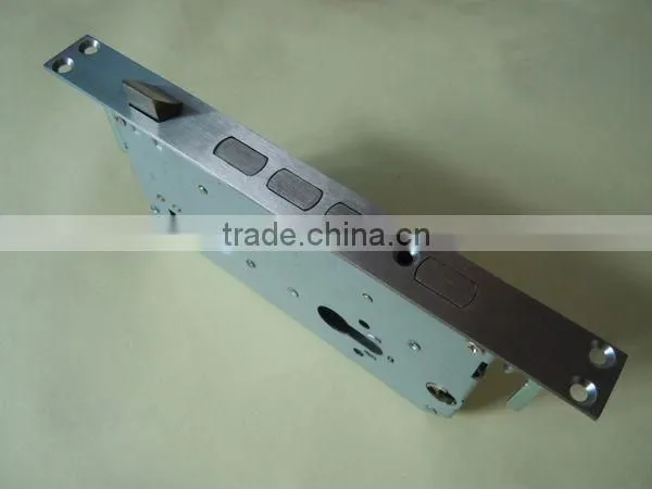 Door metal turn lock