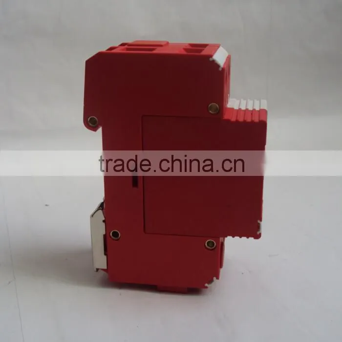20-40kA, 1+NPE power surge protector with remote signal