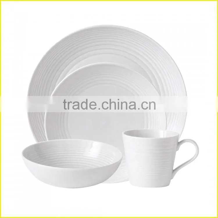 Wholesale 4pcs Custom Western Porcelain Dinnerware Set,Cheap Dinner Set