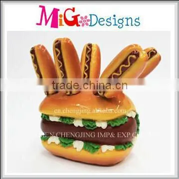 Polyresin Decorative Fruit Fork Top Sales Cup Cake Shape