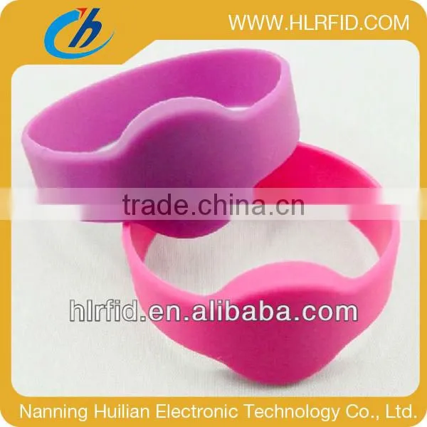 wholesale rfid 13.56Mhz water proof silicon bracelet,rfid printable wristband/watches with nfc chip for mobile payment