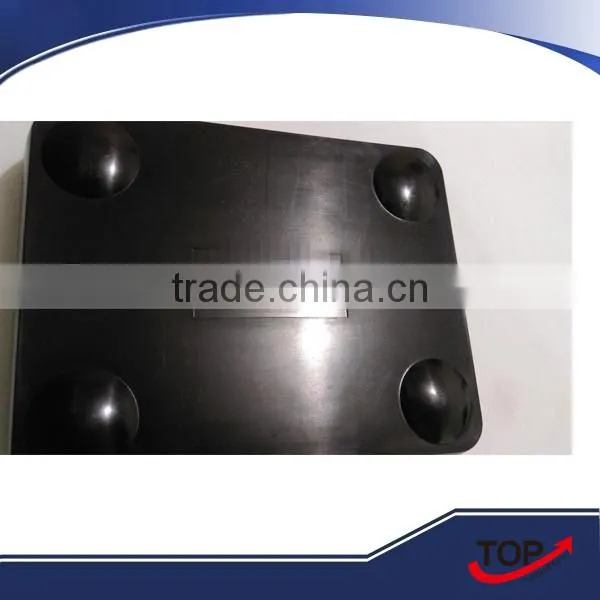 2016 newly-designed square windproof plastic ashtray
