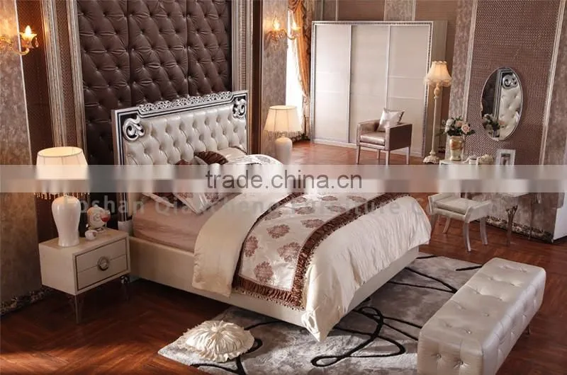 Italian furnituredressing table with stool for dressing room