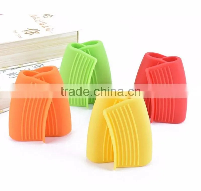 100% Food Grade Silicone Heat Resistant Mini oven mitt