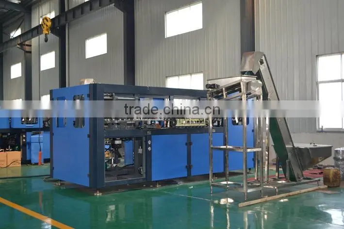 Latest RD injection blow moulding machine