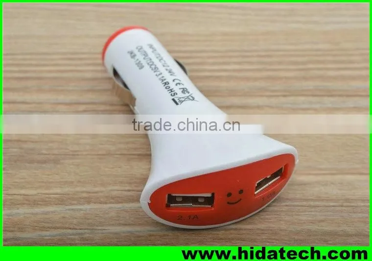 Christmas promotional dual usb electric car charger adapter for iphone in fanshaped with smile face