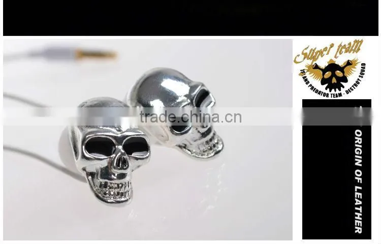 ULDUM wholesale skull professional design in-ear headphone