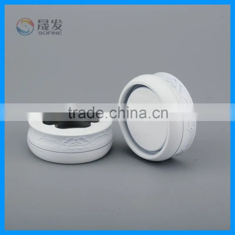 Screw cap compact powder case with window