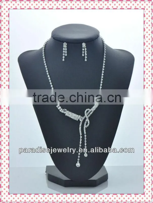 Fashion Clear Rhinestone Aolly Necklace and Earrings Jewelry Set-NE24010