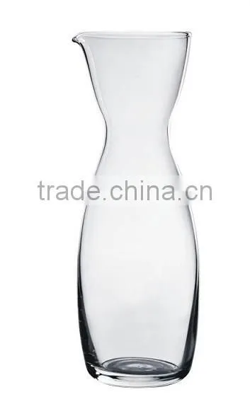 wine shaker/wiskey decanter with scale mark