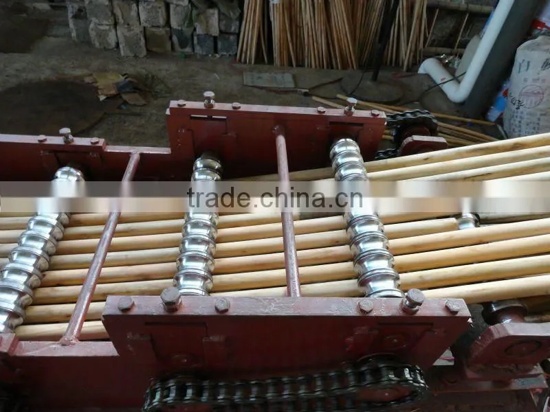 Plastic broom with handle