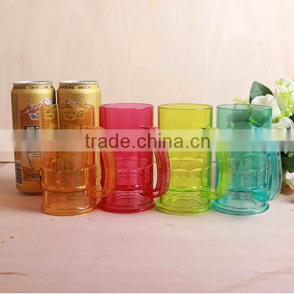 380ml Assorted color plastic beer mug glass with handle