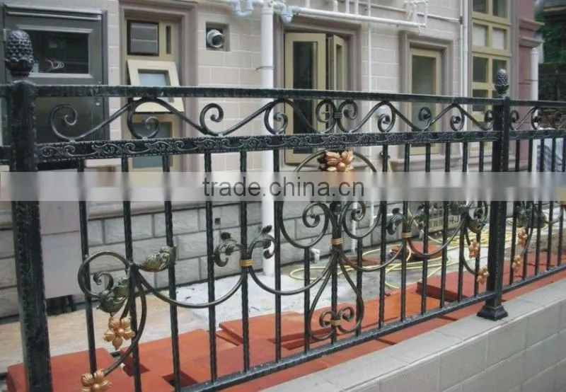2015 galvanized hand forged iron fence design
