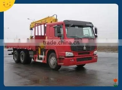 ZZ2167M4327A howo 4*4,6*6 all-wheel drive cargo truck mounted crane