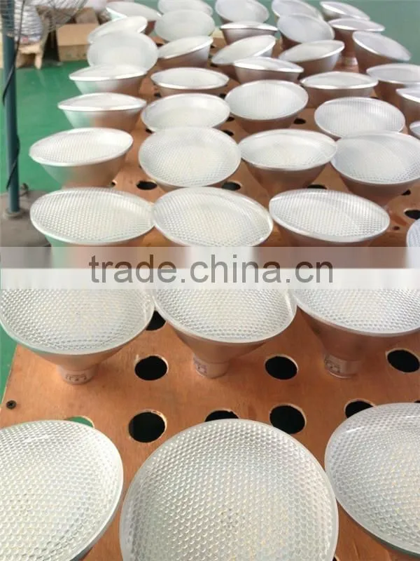 Spotlights Item Type and warm white / cool white Color Temperature(CCT) Led Par30