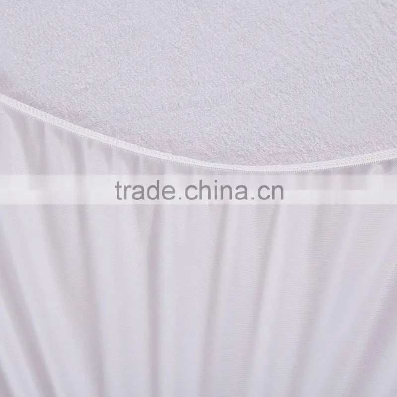 Skirted White Anti Bed Bug Coral Fleece Washable Mattress Protector