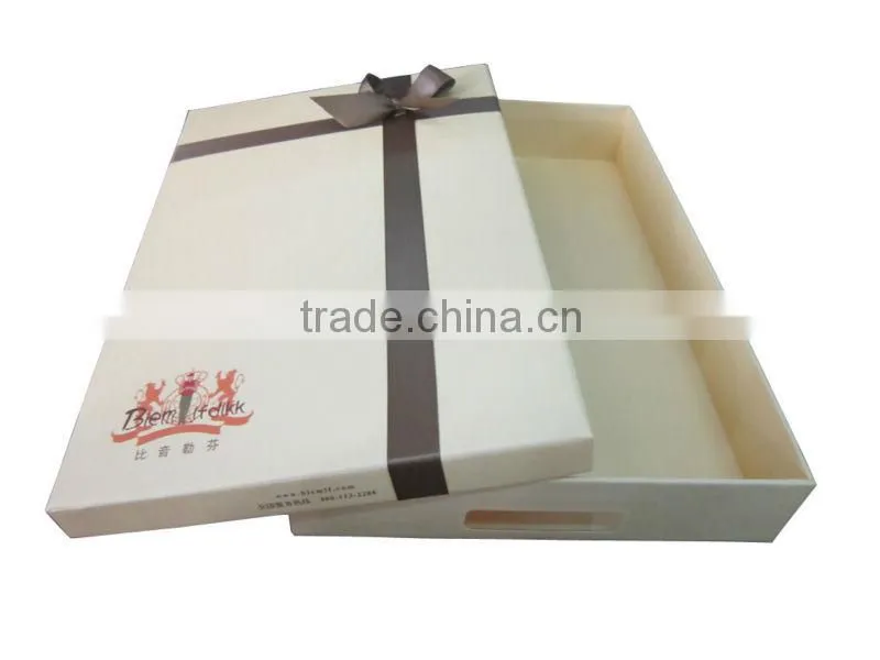 Luxury Cardboard T-shirt Packaging Boxes