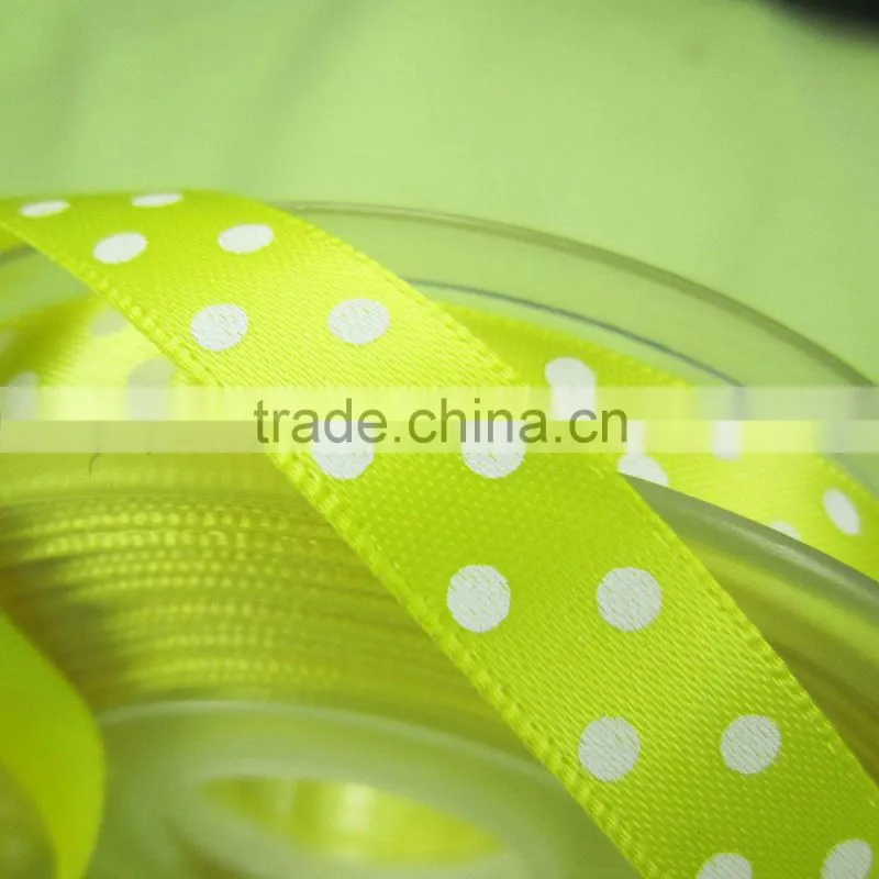 polka dot ribbon