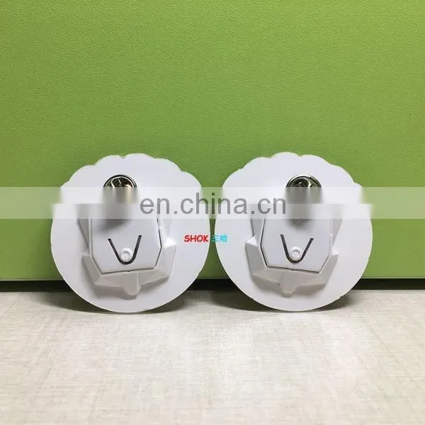 Hot selling Wholesale product LOGO customized LED flashing badge for party