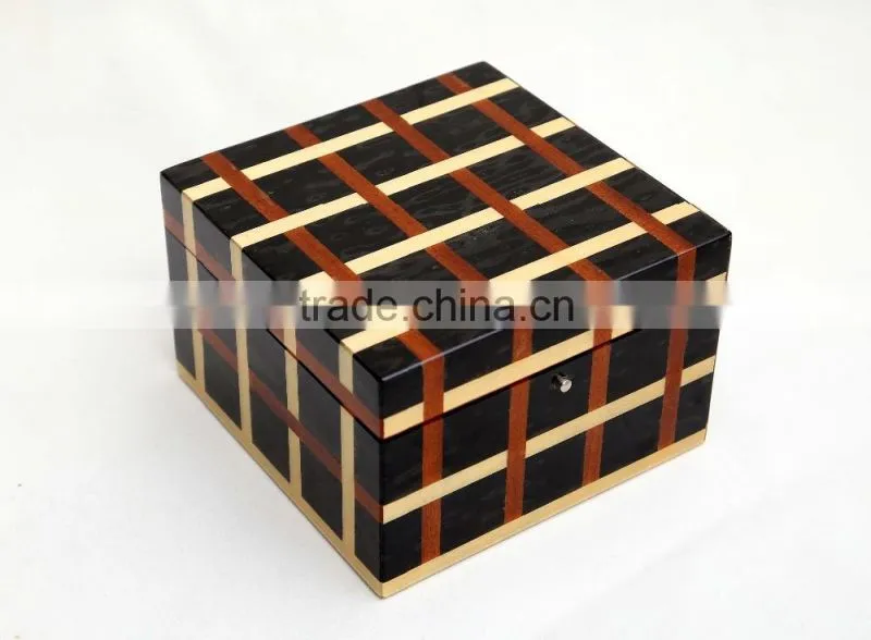 custom wooden cigar box