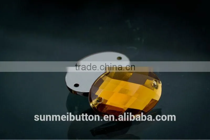 Taiwan Manufacturer Oval Shaped 2 Holes Transparent Acrylic Button