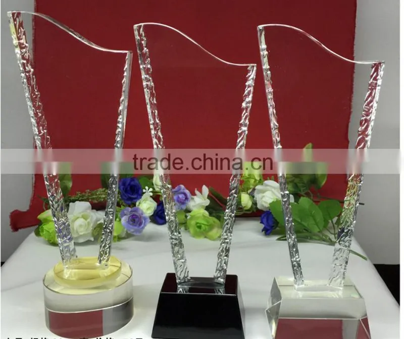 wholesale crystal clock with coustomer color engraved