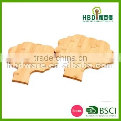 Mini size wooden cauliflower shaped bread cutting board