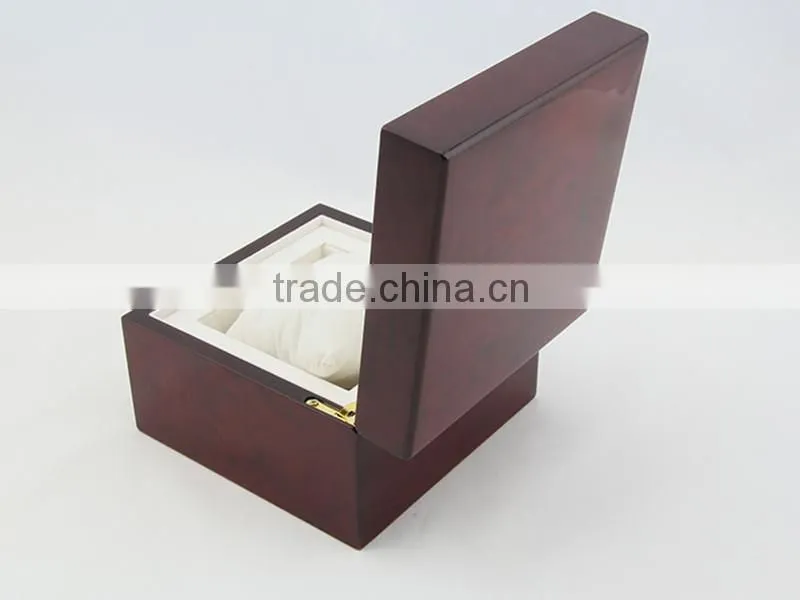 Luxury High lacquer Wooden watch box with pillow